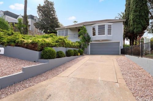 121 8th Ave, Escondido, CA 92025-5001