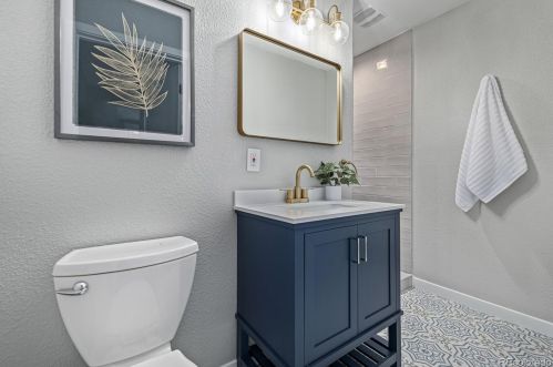 4151 Pennsylvania St, Englewood CO  80113-4747 exterior