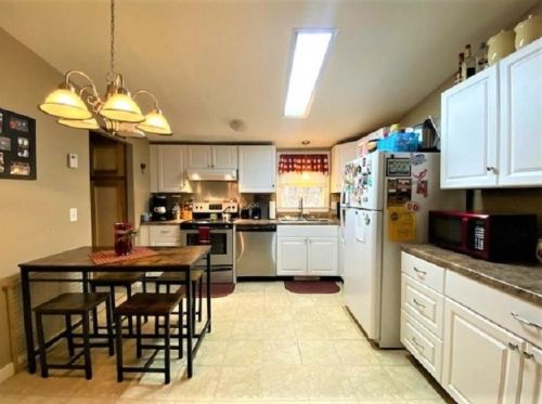 216 Plain Rd, Hinsdale, NH 03451-2140