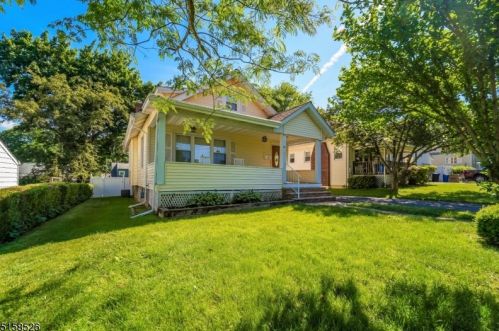 32 Bassett Ave, Dover, NJ 07803-3157