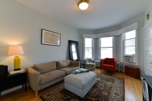 2965 Wisner Ave, Chicago, IL 60618-6713