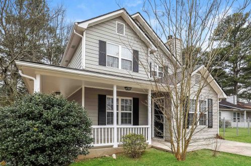 5388 Kirk Dr, Atlanta GA  30349-5800 exterior