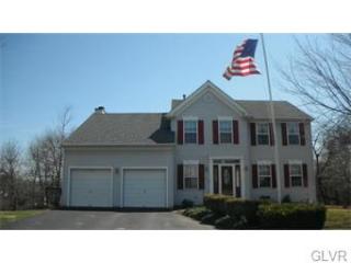 2240 Sondor Pl, Bethlehem, PA 18020-4599