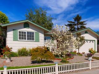 142 Cortez St, Capitola, CA 95010-2312