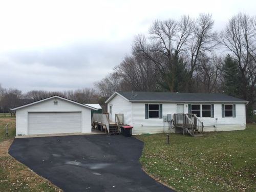 38166 Twin Oaks Dr, Avon, MN 56310-8734