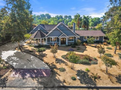 1236 Bradley St, Riverside CA 92506-5408 exterior