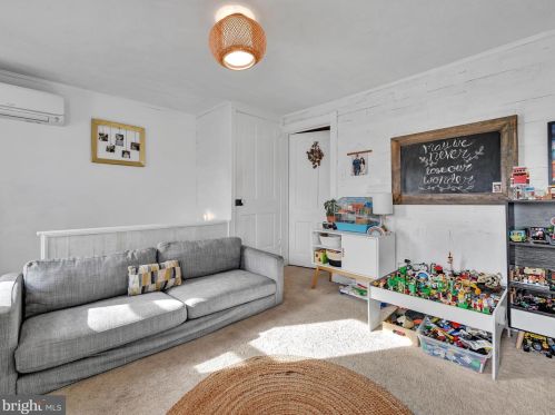 246 Ross St, Lancaster PA  17602-1940 exterior