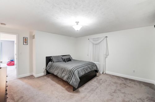 4052 Harris Ln, Springfield OH  45503-6458 exterior