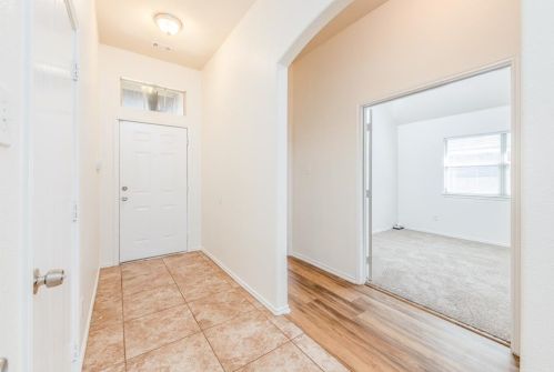 2712 Merry Vw Ln, Fort Worth TX  76120-5655 exterior