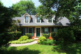 1734 Somerset Dr, Murfreesboro, TN 37129-6522