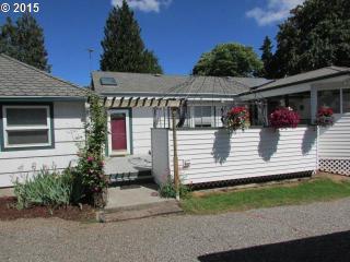 10525 Morris St, Portland, OR 97220-2841