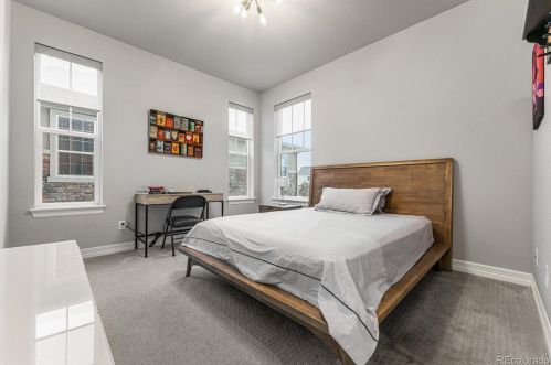 27760 Lakeview Dr, Aurora CO  80016 exterior