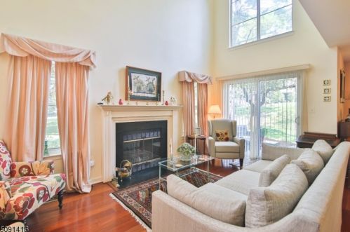 188 Crestview Rd, Bridgewater, NJ 08807-2000