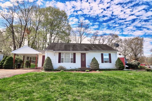 243 Baldwin Ave, Meriden, CT 06450-2504
