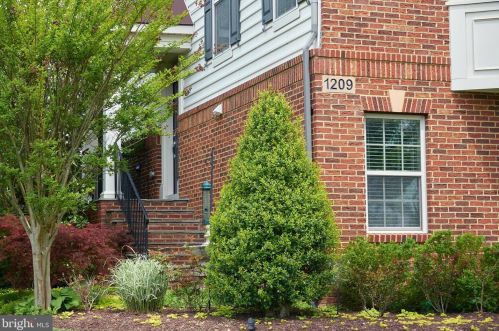 1209 Poplar Run Dr, Silver Spring, MD 20906-6719