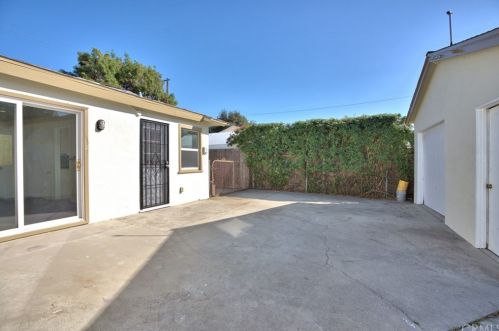 239 Pasadena Ave, Irwindale CA 91702 exterior