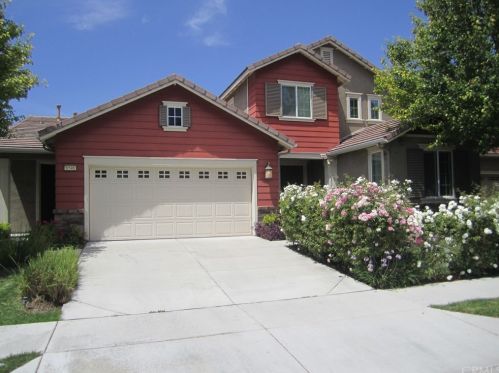 6546 Vanderbilt St, Chino, CA 91710-6917