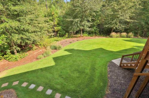 101 Sagewood Ct, Newnan, GA 30265