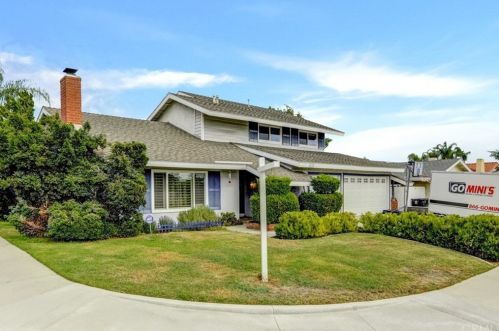 2438 Chippewa Ave, Placentia, CA 92870-1527