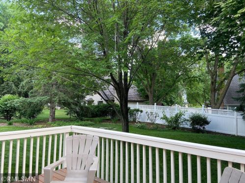 1486 Briarknoll Dr, Saint Paul MN  55112-1975 exterior