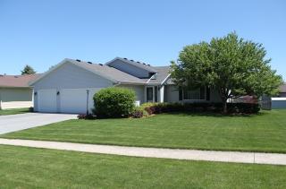 610 David Dr, Winnebago, IL 61088-9698