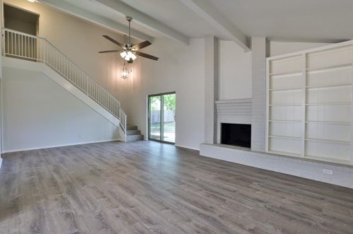 1829 Spruce Ln, Fort Worth TX  76126-3909 exterior