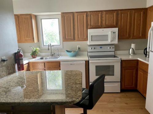 38 Troon Ter, Annandale, NJ 08801-1604