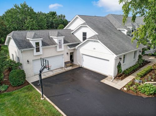 480 81 St, Willowbrook IL  60527-5985 exterior