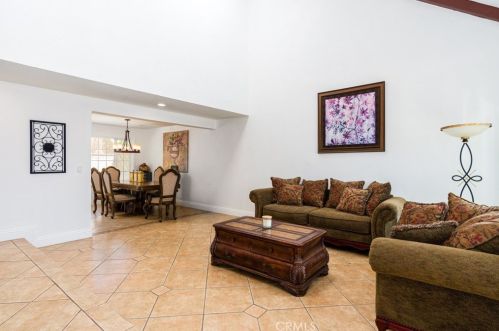 7385 Calle Granada, Anaheim CA  92808-1033 exterior