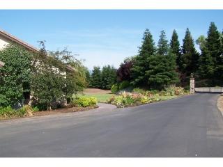 19687 Miwok Ct, Redding, CA 96002-4650