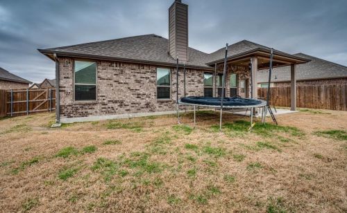 249 Valley View Dr, Waxahachie, TX 75167