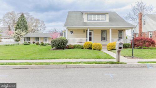 507 Hartman Ave, Hanover, PA 17331-3732