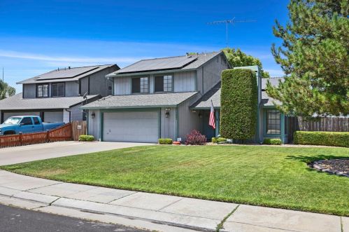 1005 Nancy Pl, Manteca, CA 95337-9494
