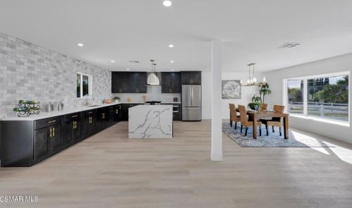 3096 Reservoir Dr, Simi Valley CA  93065-1001 exterior