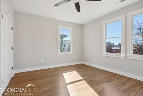 106 Hogue St, Atlanta GA  30312-1641 exterior