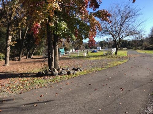 8250 Vineyard Oaks Dr, Redwood Valley, CA 95470-9465