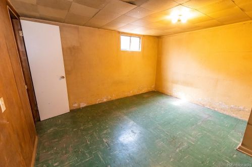 9055 Beechwood Dr, Denver CO  80229-4050 exterior