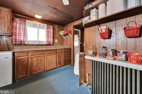 47 Maple Ave, Primrose PA 17901-8950 exterior