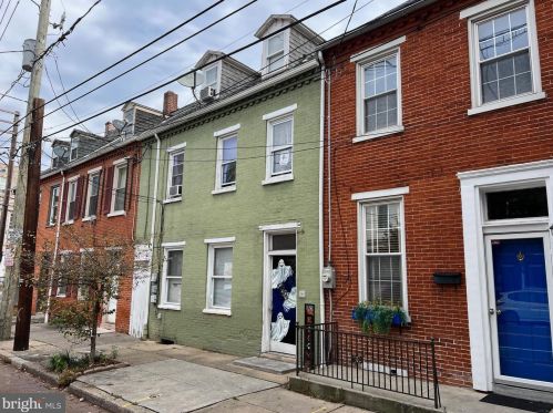 249 Mulberry St, Lancaster PA  17603-3571 exterior