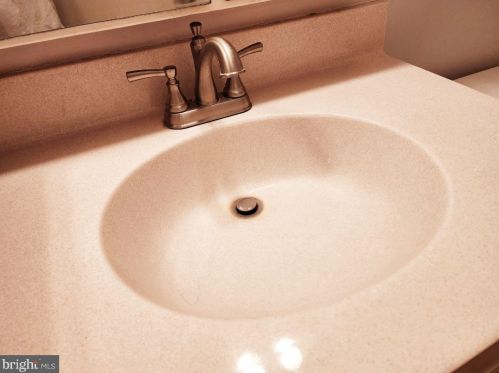 50 Valleybrook Dr, Lancaster PA  17601-4612 exterior