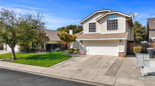 2033 Mendocino Way, Modesto, CA 95350-0352
