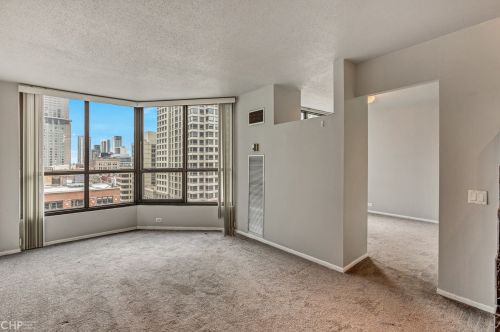 405 Wabash Ave, Chicago, IL 60605-1208