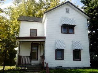 1711 Indiana Ave, Peoria IL  61603-3229 exterior