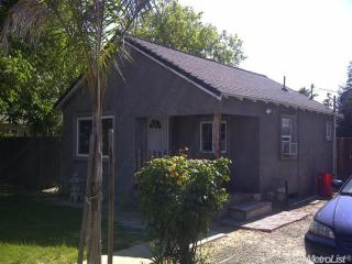 1229 Main St, Modesto, CA 95351-5428