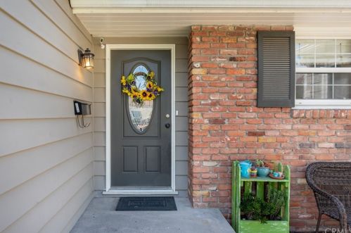 755 Janss St, Anaheim CA  92805-2569 exterior