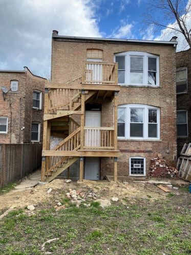 7020 Calumet Ave, Chicago, IL 60637-4630