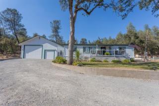 13886 Schole Dr, Redding, CA 96003-7796