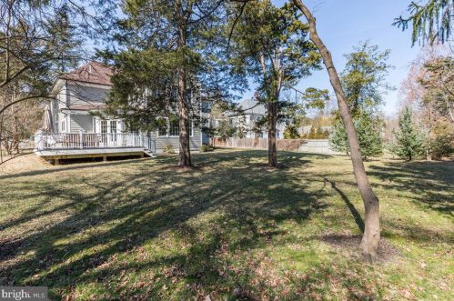 199 Snowden Ln, Princeton NJ 08540-3629 exterior