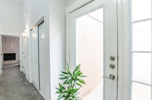 12542 Burninglog Ln, Dallas TX  75243-2118 exterior