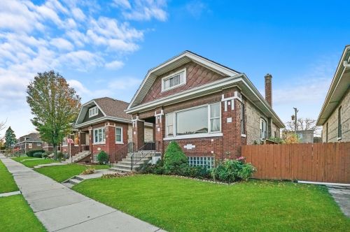 1932 East Ave, Forest View IL  60402-1924 exterior